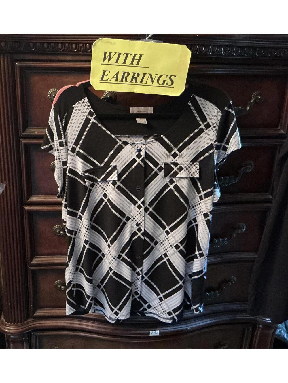XL Diana Belle Plaid Top & Kitty Earrings